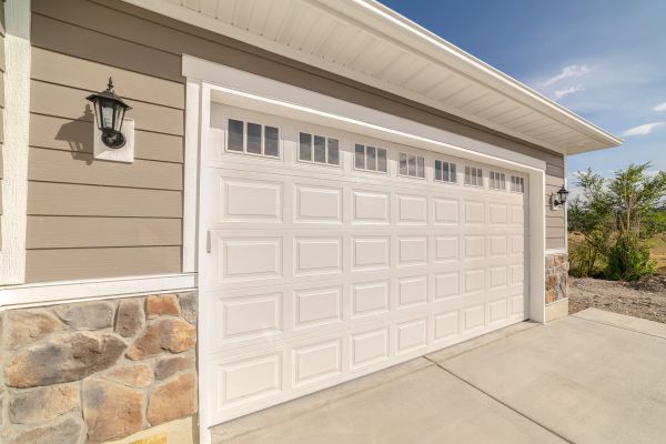 Cost of Garage Lifting in Green Valley